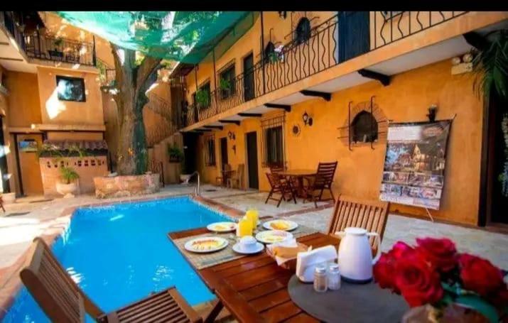 Historic Colonial Boutique Hotel Pool Jacuzzi Bar Restaurant By Aa Group Santo Domingo Buitenkant foto
